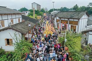 波帅：人们在阿根廷队的焦点是梅西，不能因转会费苛求恩佐